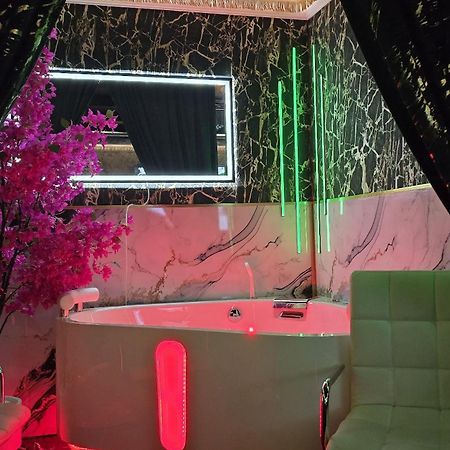 Zajazd Albatros Rzeszow Spa Εξωτερικό φωτογραφία